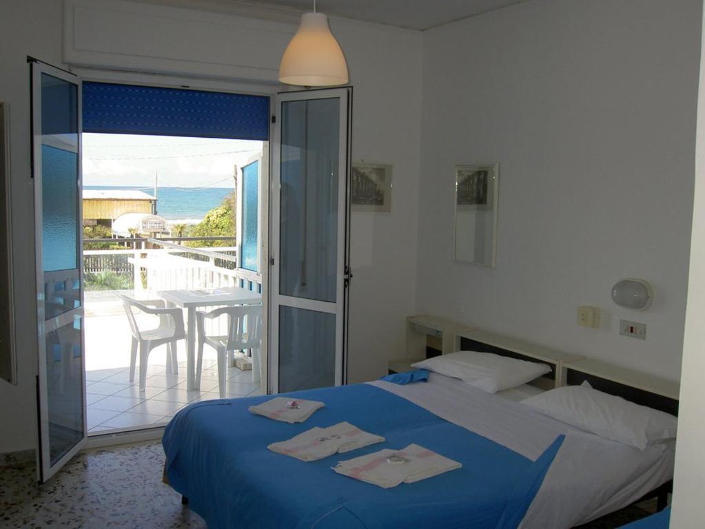 Baia Del Sole Ξενοδοχείο Πέστουμ Δωμάτιο φωτογραφία